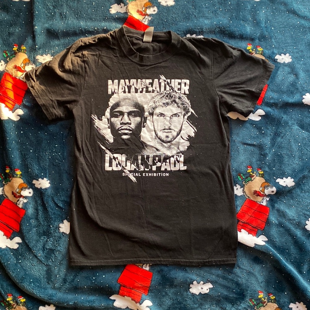 Logan Paul vs Floyd Mayweather Tshirt